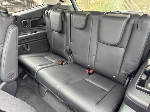 New 2026 Subaru Ascent Limited image 32