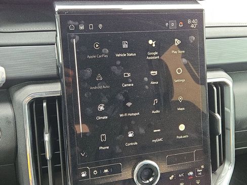 Used 2024 GMC Acadia Elevation image 19