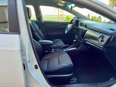 Used 2017 Toyota Corolla SE FWD image 26