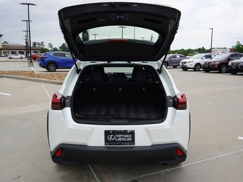 Certified 2025 Lexus UX 300h FWD w/ Accessory Package (Z2) image 34
