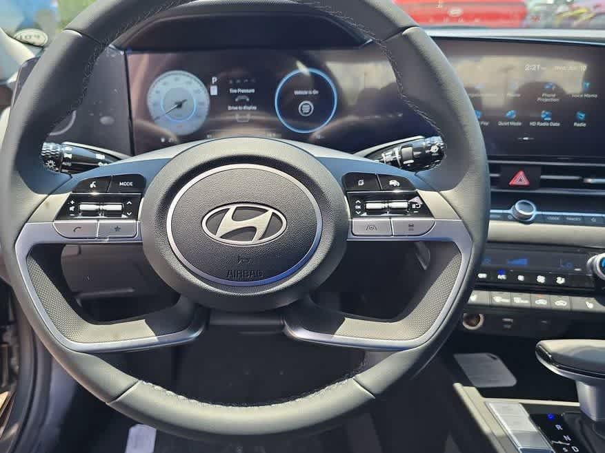 New 2026 Hyundai Elantra Limited FWD image 24
