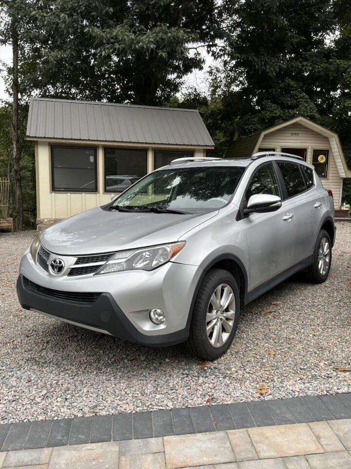 Used 2015 Toyota RAV4 Limited AWD/4WD image 3