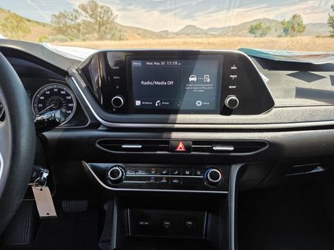 Used 2023 Hyundai Sonata SE w/ Preferred Accessory Package FWD image 33