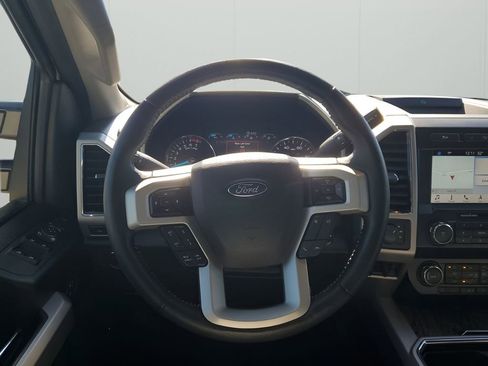 Used 2019 Ford F250 Lariat w/ Lariat Ultimate Package image 24