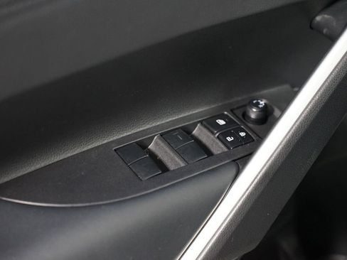 Used 2025 Toyota Corolla Cross AWD Hybrid w/ Convenience Package image 33