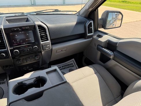 Used 2015 Ford F150 XLT w/ Equipment Group 302A Luxury AWD/4WD image 27