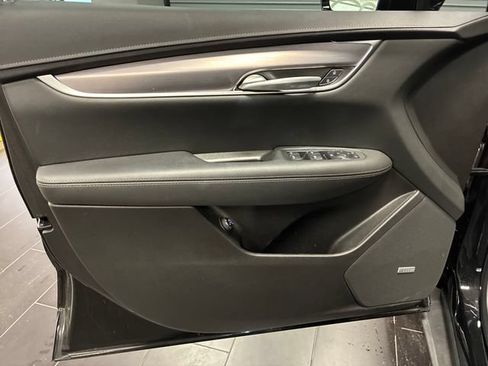 Certified 2024 Cadillac XT5 Luxury FWD image 10