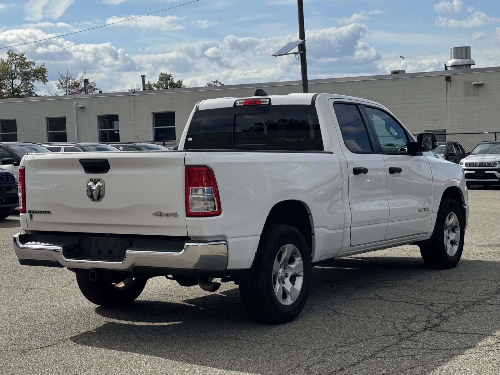 Used 2023 RAM 1500 Big Horn AWD/4WD image 10