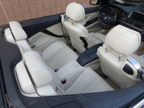Used 2012 BMW 650i Convertible RWD image 51