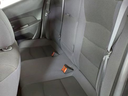 Used 2014 Chevrolet Cruze LT FWD image 10