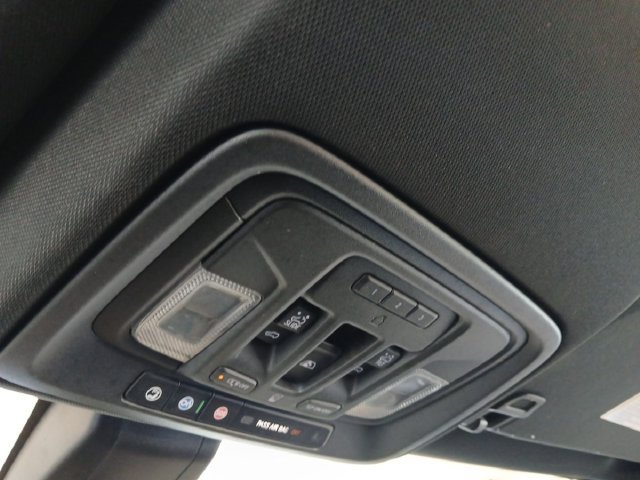 Used 2020 GMC Sierra 1500 AT4 w/ AT4 Premium Package AWD/4WD image 13