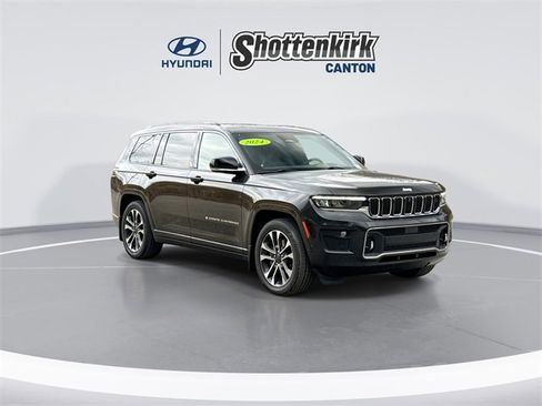 Used 2024 Jeep Grand Cherokee L Overland w/ Advanced Protech Group III image 2