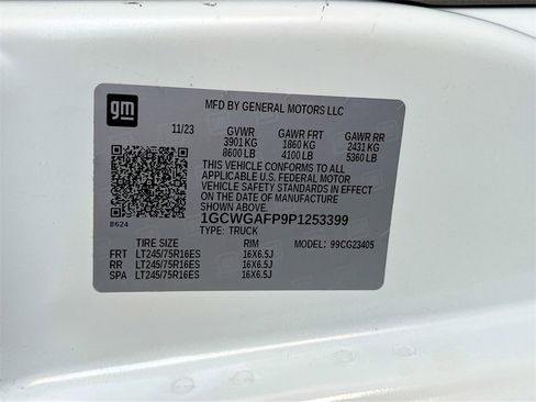 Used 2023 Chevrolet Express 2500 w/ Driver Convenience Package image 31