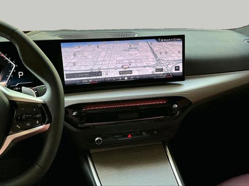 Used 2025 BMW 330i Sedan RWD image 6
