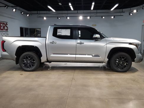 New 2026 Toyota Tundra Platinum AWD/4WD image 8