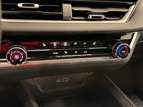 New 2026 Chevrolet Equinox LT w/ Safety and Technology Package FWD image 25
