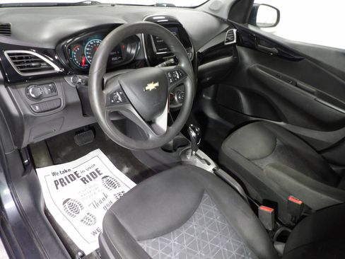 Used 2021 Chevrolet Spark LT FWD image 9