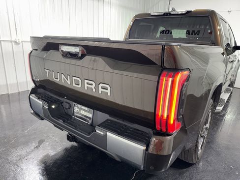 Used 2024 Toyota Tundra Limited AWD/4WD image 40