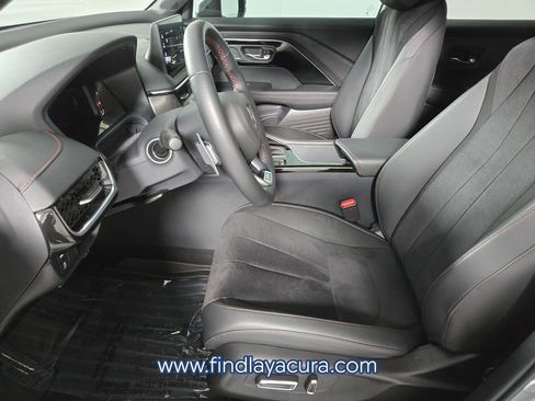 Used 2025 Acura ADX A-Spec image 11