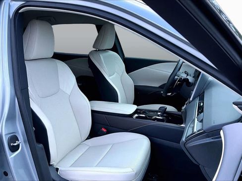 Used 2024 Lexus RX 350 FWD w/ Technology Package image 9