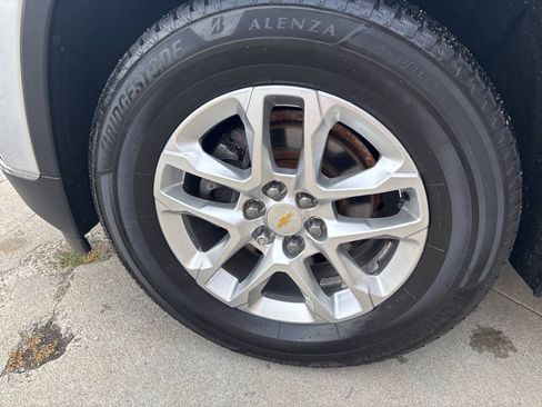 Used 2019 Chevrolet Traverse LT AWD/4WD image 14