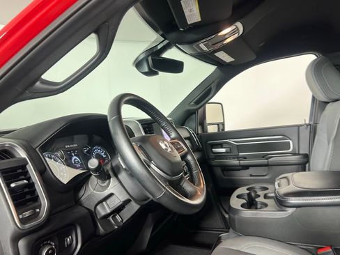 Used 2024 RAM 2500 Big Horn w/ Bed Utility Group image 21