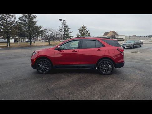 Used 2023 Chevrolet Equinox RS w/ LPO, Floor Liner Package image 29