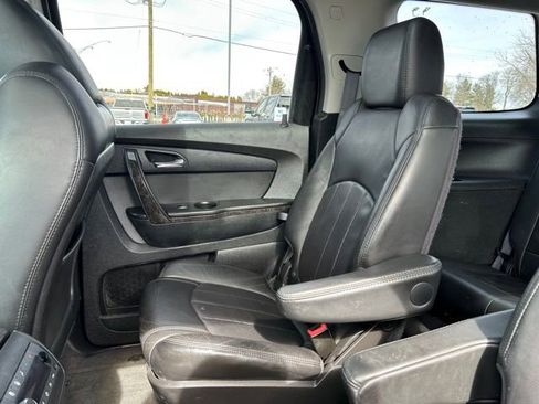 Used 2012 GMC Acadia Denali image 23