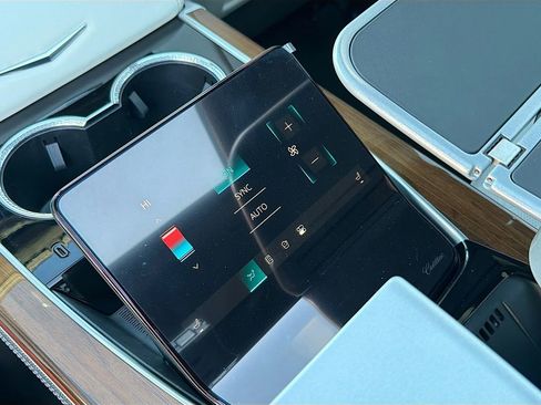 New 2026 Cadillac Escalade ESV Platinum Sport image 28