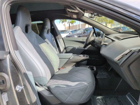 Used 2025 BMW iX M60 image 33