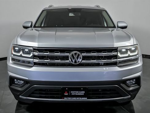 Used 2019 Volkswagen Atlas SE w/ Towing Package FWD image 4