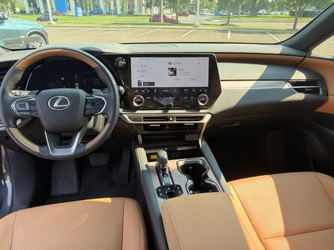 Used 2025 Lexus RX 350 Premium AWD/4WD image 10