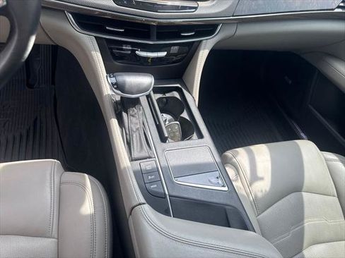 Used 2018 Cadillac CT6 Luxury AWD/4WD image 38