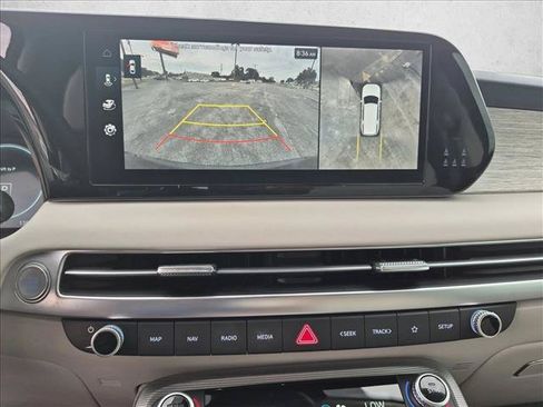 Used 2025 Hyundai Palisade Calligraphy FWD image 14