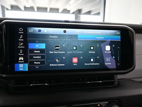 Used 2024 Jeep Gladiator Sport image 21