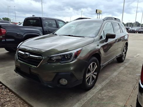 Used 2019 Subaru Outback 3.6R Limited w/ Popular Package #2 AWD/4WD image 4