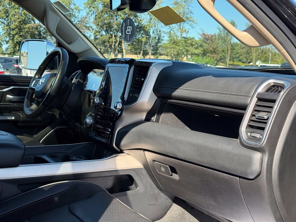 Used 2020 RAM 1500 Laramie AWD/4WD image 25