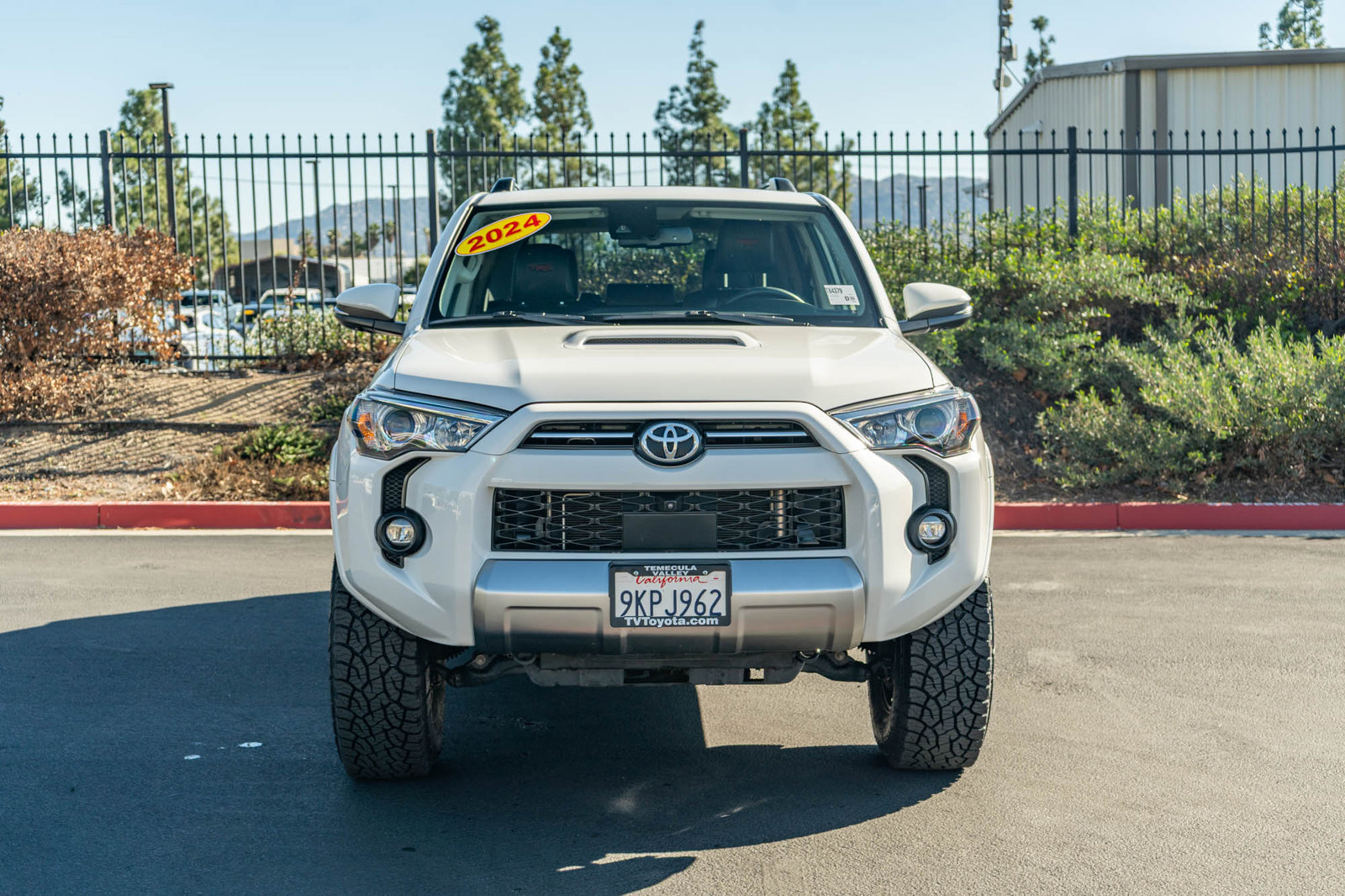 Used 2024 Toyota 4Runner TRD Off-Road Premium w/ Off Road Premium Plus Package AWD/4WD image 2
