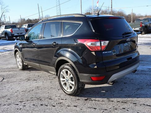 Used 2018 Ford Escape SE w/ SE Sync 3 Package image 30