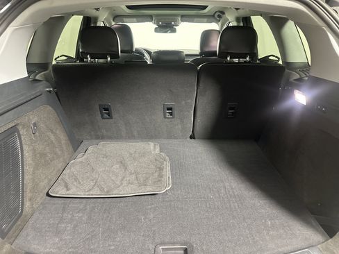 Used 2021 Lincoln Corsair AWD w/ Premium Package image 25