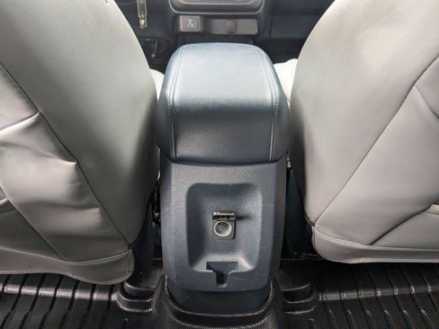 Used 2024 Ford Maverick XLT FWD image 19
