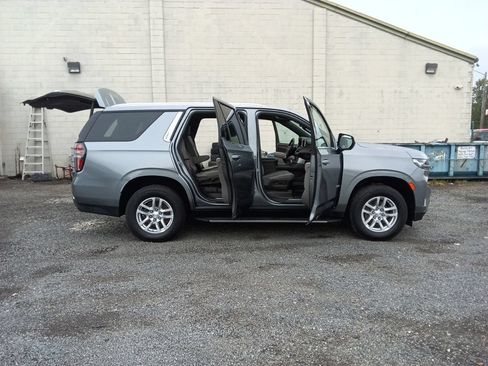 Used 2021 Chevrolet Tahoe LT AWD/4WD image 17