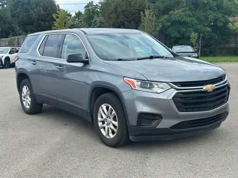 Used 2018 Chevrolet Traverse LS w/ LPO, Floor Liner Package AWD/4WD image 2