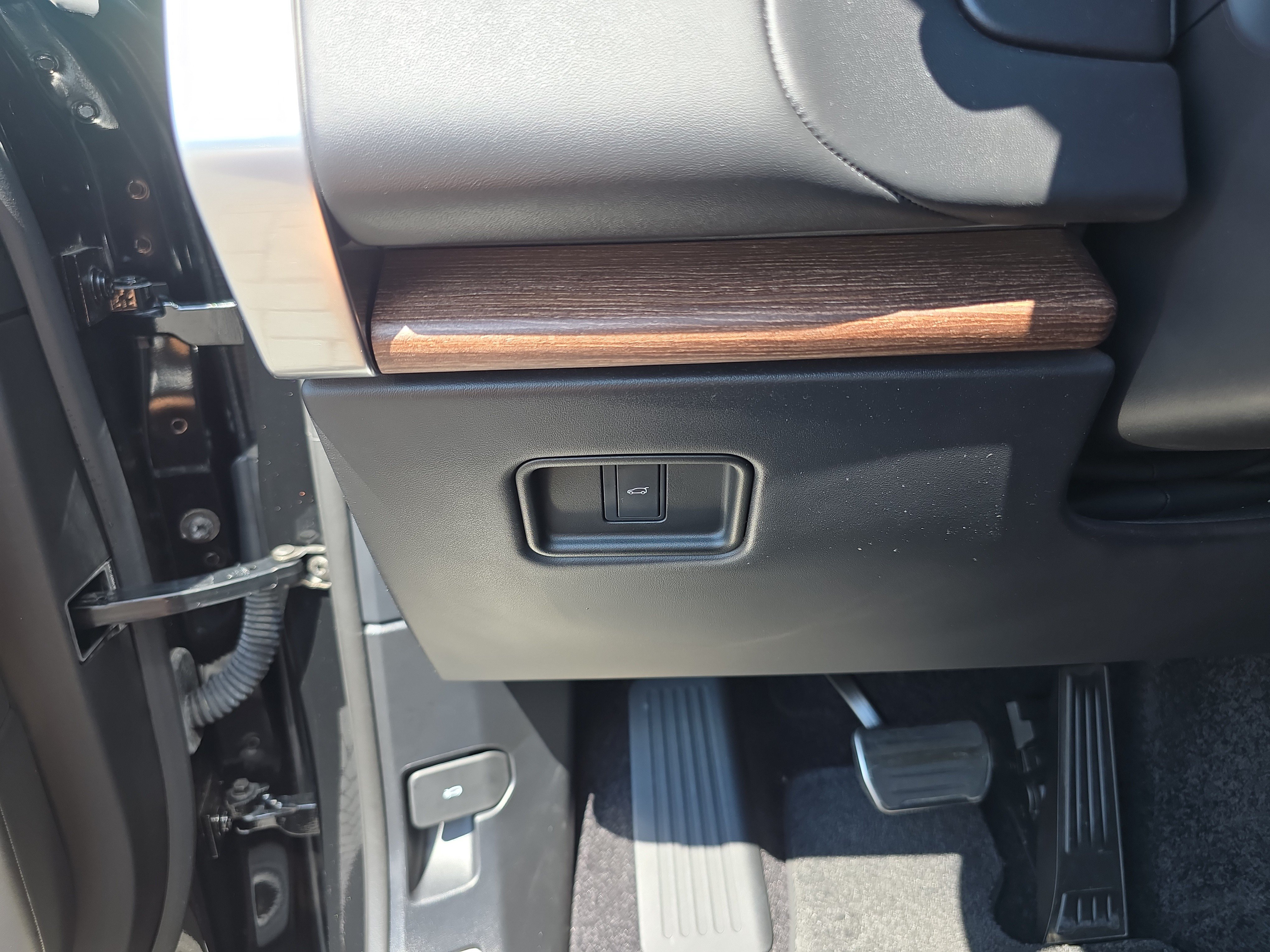 Certified 2024 Land Rover Range Rover Autobiography AWD/4WD image 34