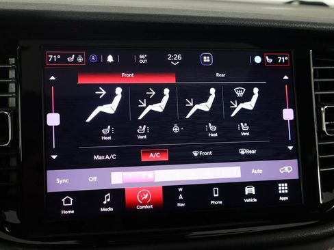 Used 2021 Dodge Durango R/T w/ Technology Group RWD image 36