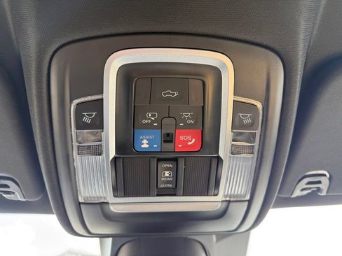 Used 2022 RAM 1500 Limited AWD/4WD image 29