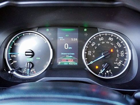 Used 2021 Toyota RAV4 XLE AWD/4WD image 33