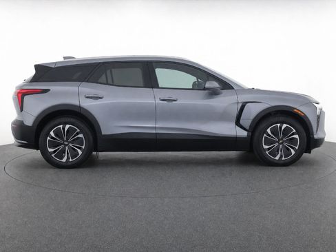 Used 2024 Chevrolet Blazer EV LT AWD/4WD image 8