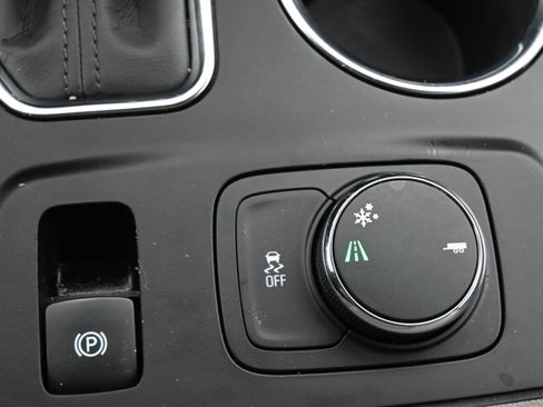 Used 2019 Chevrolet Traverse LT w/ LT Premium Package image 29