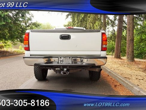 Used 2004 GMC Sierra 2500 SLE w/ Heavy-Duty Power Package AWD/4WD image 10